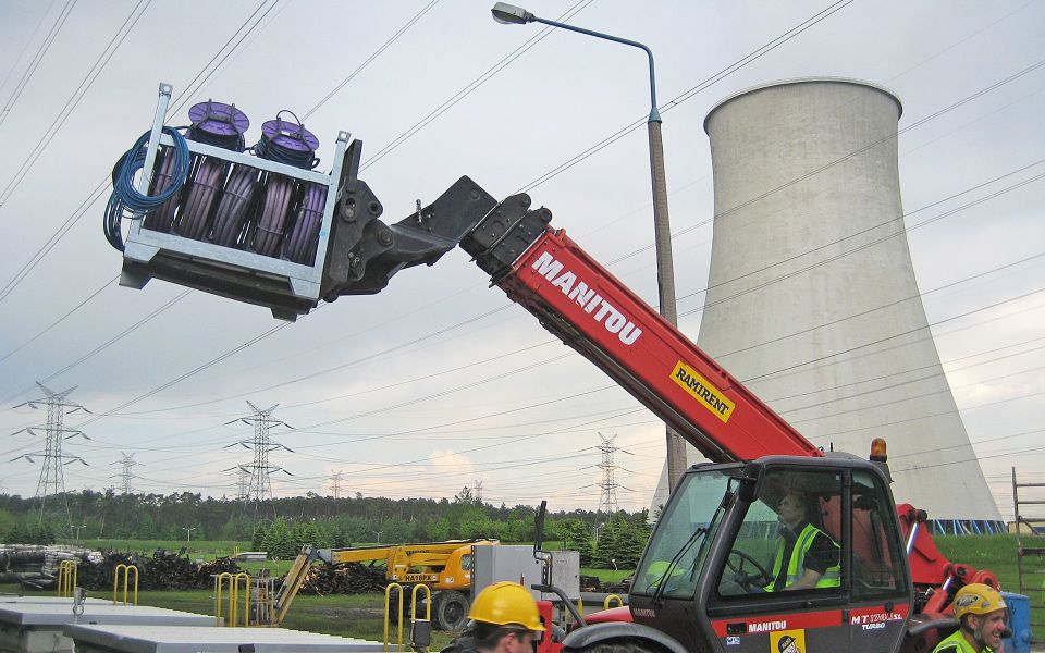 Yüksek Basınç Hortumu , Nonstop  30 ph, 3000 bar, 70 °C, DN8, 9/16''unf-lh ot x 9/16''unf-lh