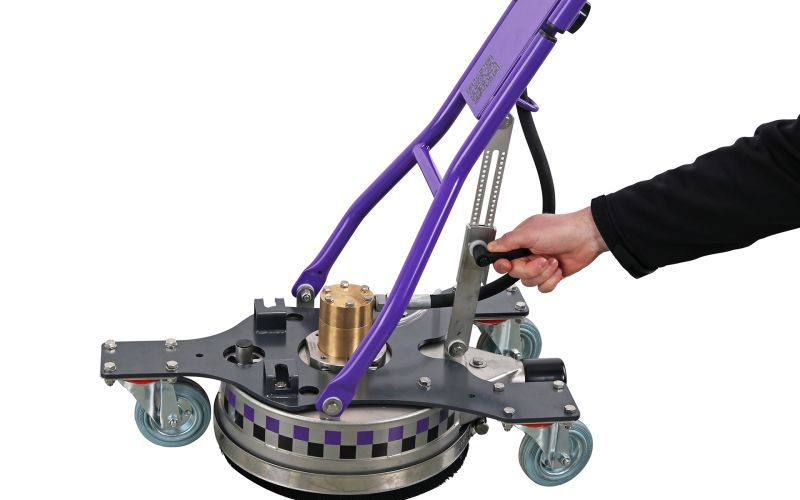Scater 5 260 v 500 bar, 98 °C, 30 l/min, 12/6, Nozzle 300 bar, 24 l/min, soft, style 9, angle 18°